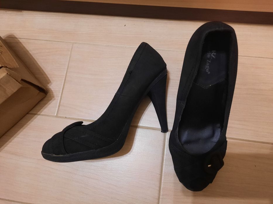 Обувки на ток 37 черни