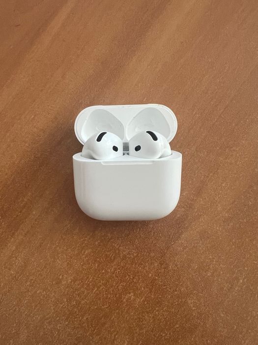 Слушалки Apple AirPods 4 ANC