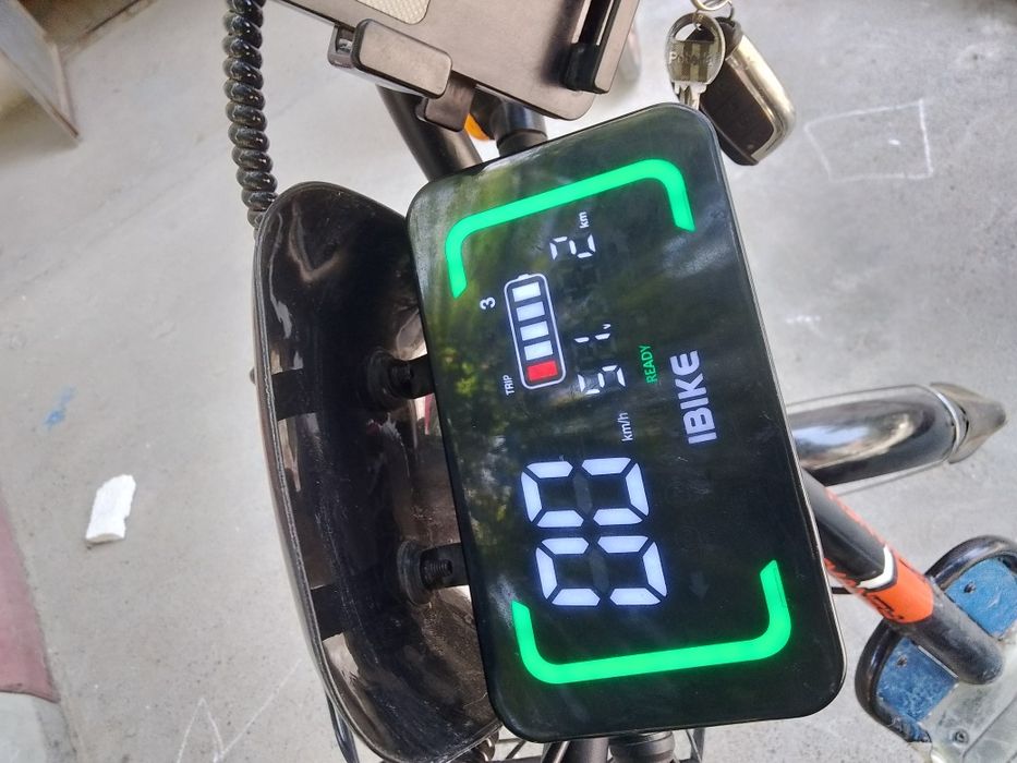 Velo skuter yangi xolatda