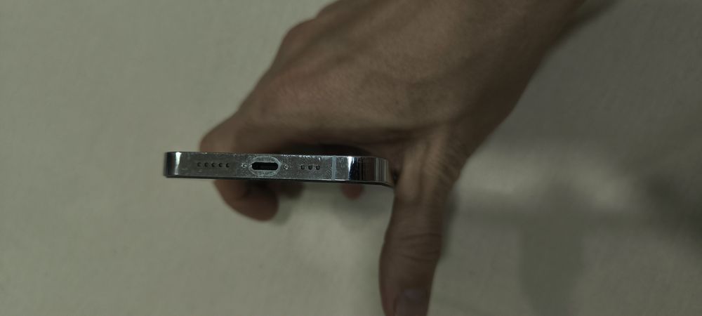 iPhone 13 pro.   128