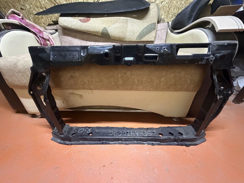 Телевизор на kia rio 2013г.в