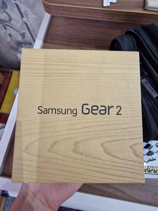 Продам часы GALAXY GEAR 2