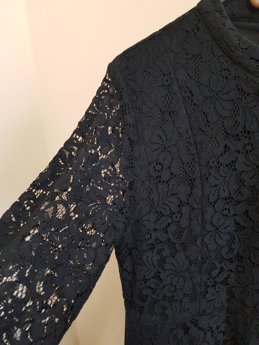 Продам платье кружевное