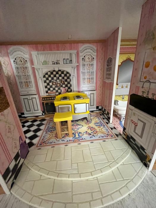 Куколный домик б/у