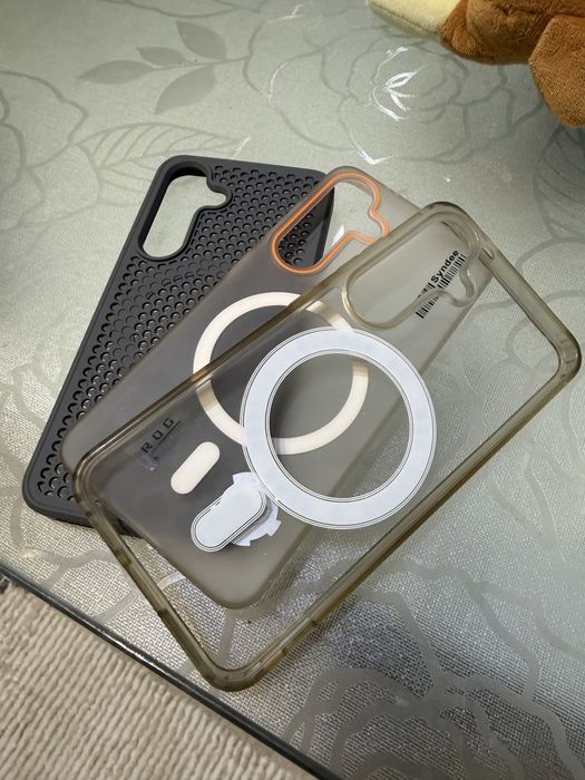 6 Кейса за Samsung S25