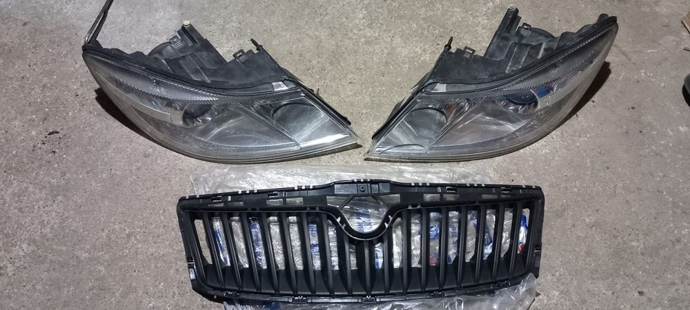 Faruri +proiectoare +grila Skoda Octabia 2 originale