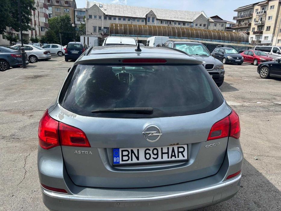 OPEL Astra 2013 — imagine 4