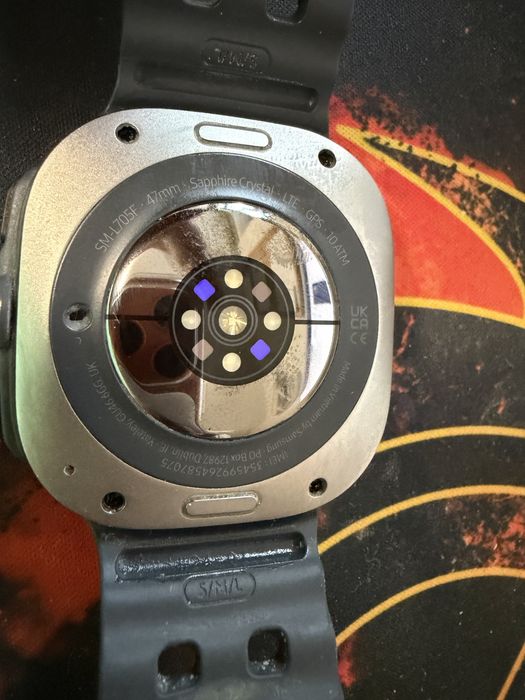 Samsung Smartwatch Ultra titanium in garantie