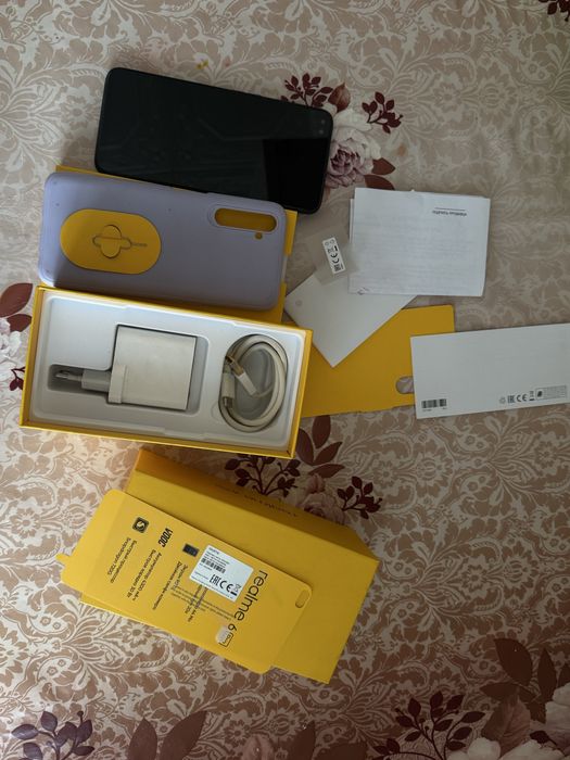 Телефон Realme 6 pro