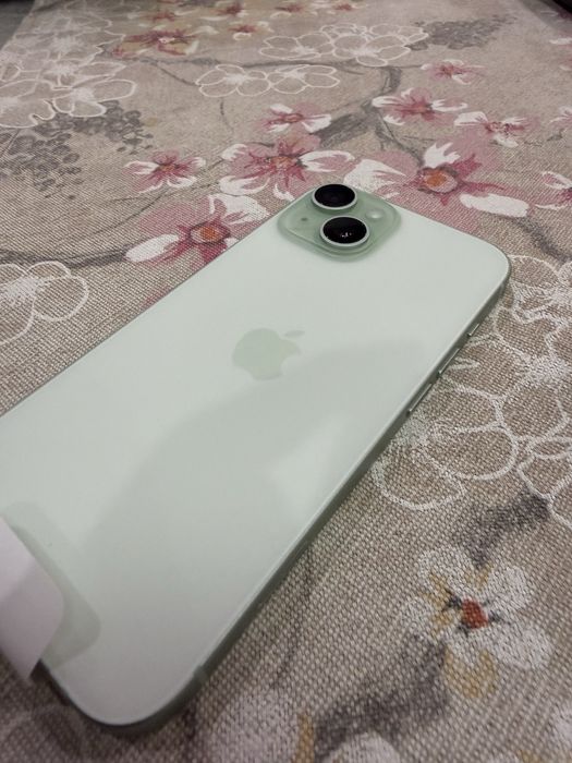 Iphone 15 256gb чисто нов