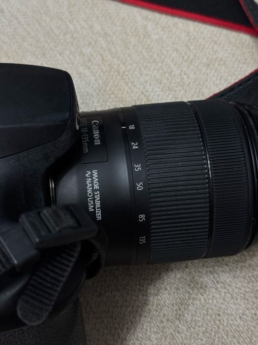 Продам Canon eos 90d