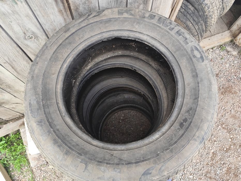 Шины 235 60 R16,
