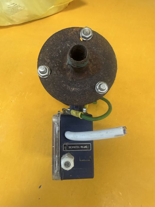 Расходометр счетчик электромагнитный