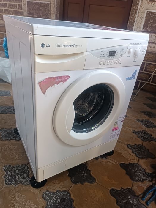LG стиралка сотилади