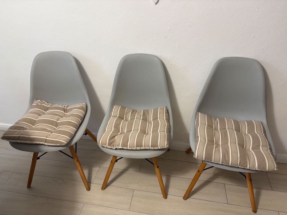 3 Scaune bucatarie deosebite