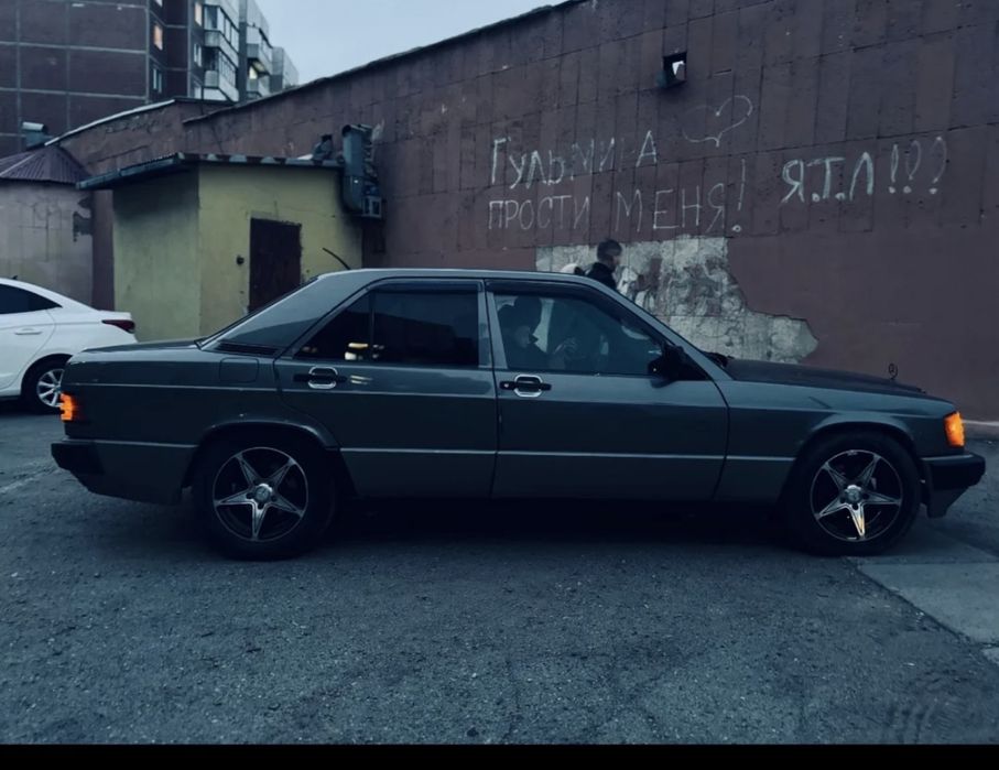 Продаеться Мерседес 190