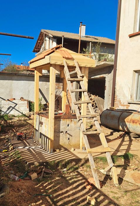 Изработка на навеси за кладенец, бунар,перголи, външни тоалетни