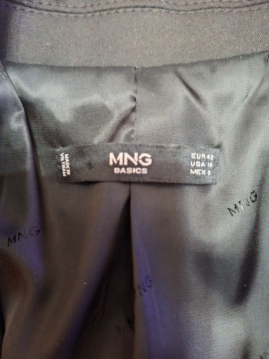 Женские пиджаки бренда манго