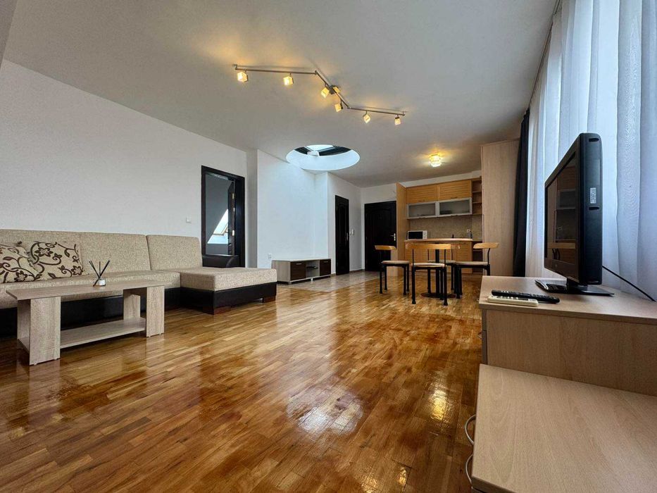 Дава се под наем Двустаен апартамент в Варна, Център - 65 кв.м за 663 € - Снимка #7