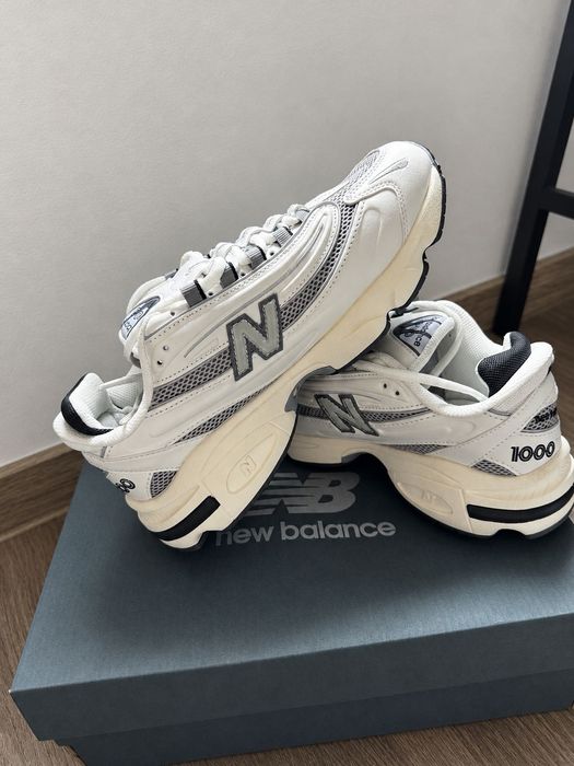 New Balance 1000