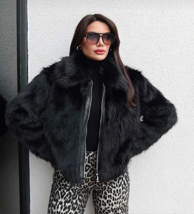 Ново дамско палто с косъм