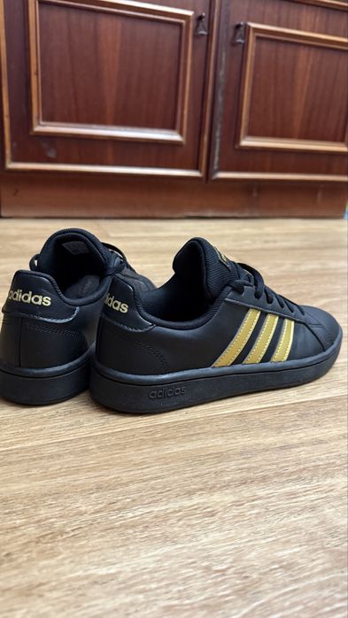 Новые кроссовки