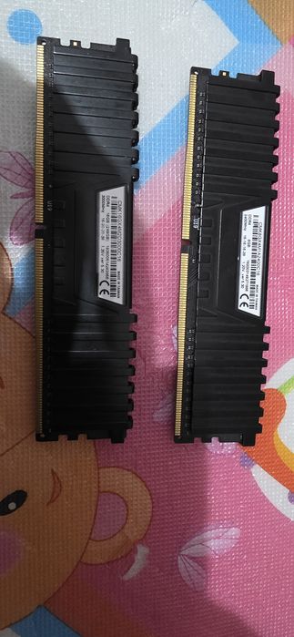 Kit ddr4 de 16 gb la 2400 mhz