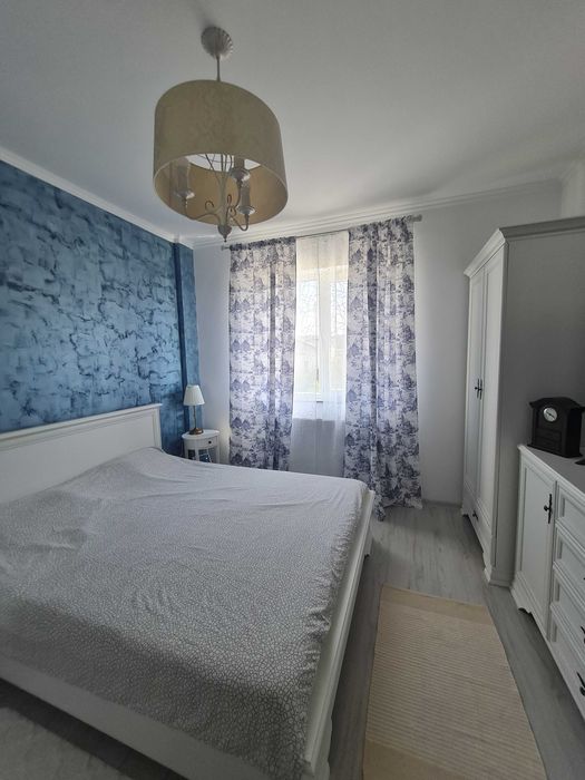 Vand apartament 3 camere bloc finalizat in 2023 situat pe str Sg Ilie Petre et 1/5,mobilat ,utilat +loc parcare privat ,108 mii negociabil.