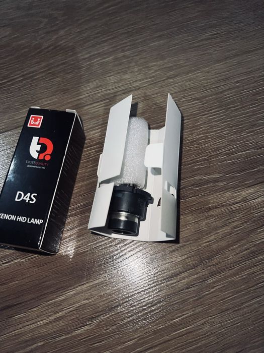 Ксеноновые лампы D4S