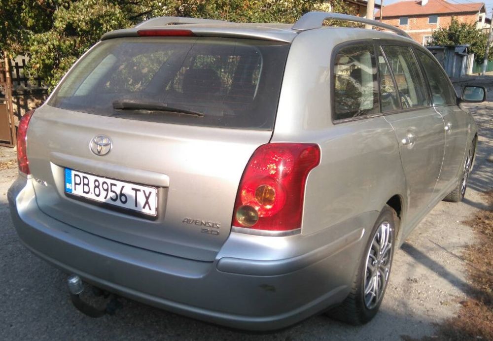 Тойота Авенсис 2005г.