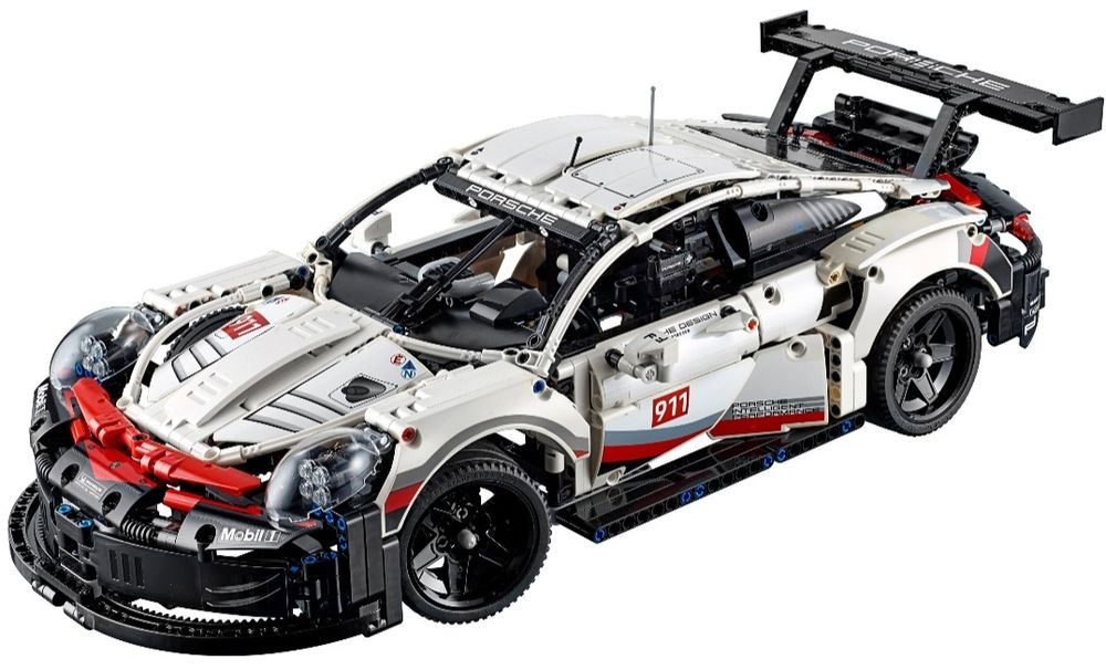 Продается огромный LEGO Technic Porsche 911 RSR