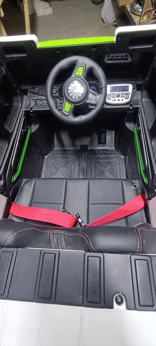 Bolalar uchun mashina 4×4. Deyarli yangi