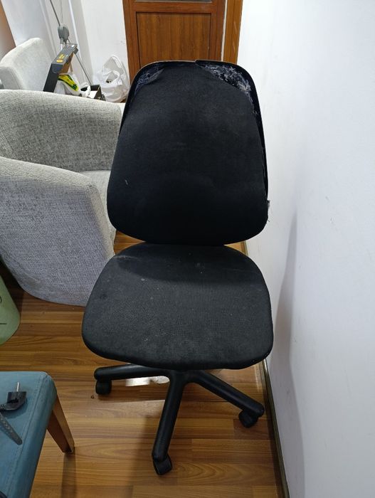 Stul sotiladi  продается офисное кресло
