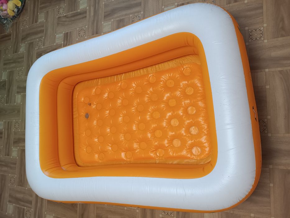 Продам бассейн, в хорошем состоянии