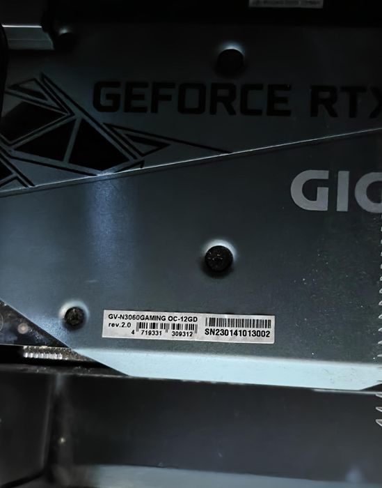 Видеокарта RTX 3060 12Gb от Gigabyte