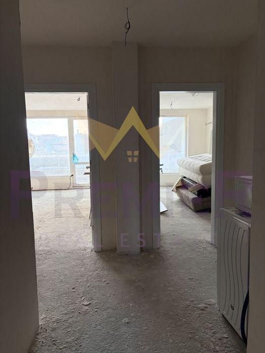 Продава се Тристаен апартамент в Поморие - 107 кв.м за 954 €/кв.м - Снимка #3