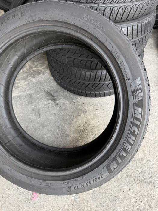 4 anvelope iarna 245/45/19 , 102 V , XL , Michelin , DOT 2022 , 6.5 mm !