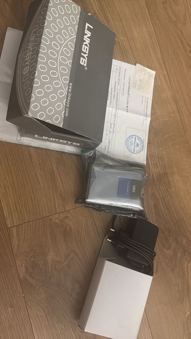 ADSL2+ модем-роутер linksys