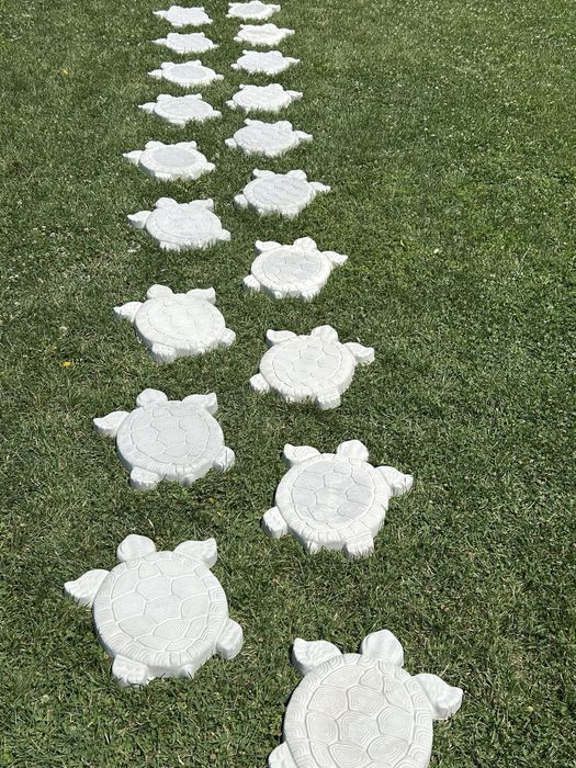 Бетонни градински стъпки-ГИГАНТ !!! Костенурки, плочки, бордюри и др.