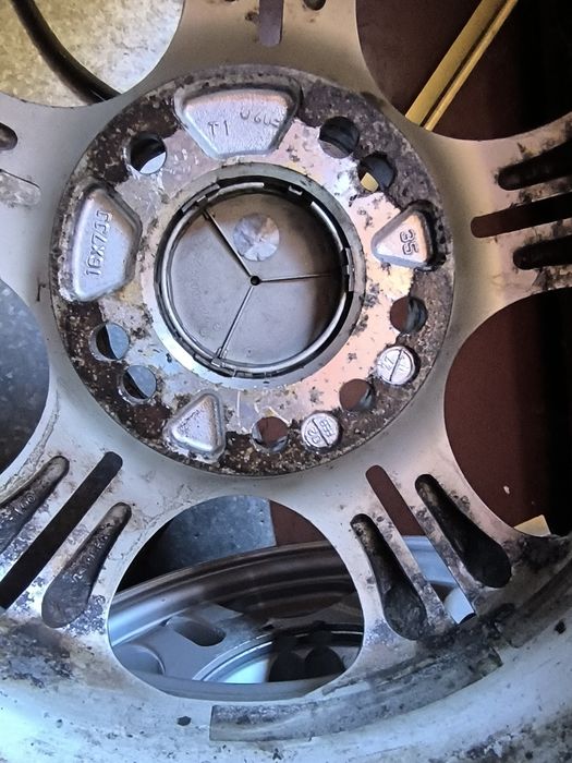 Продам диски R16 5*114,3