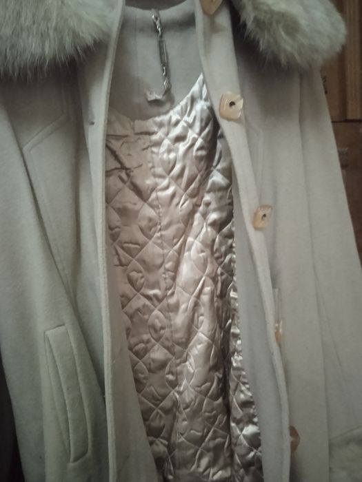 Устки кийим кизлар ва аеллар ун раз 46-48