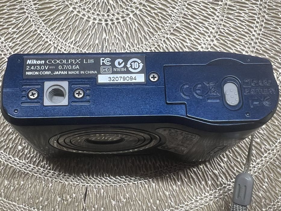 Nikon Coolpix L18