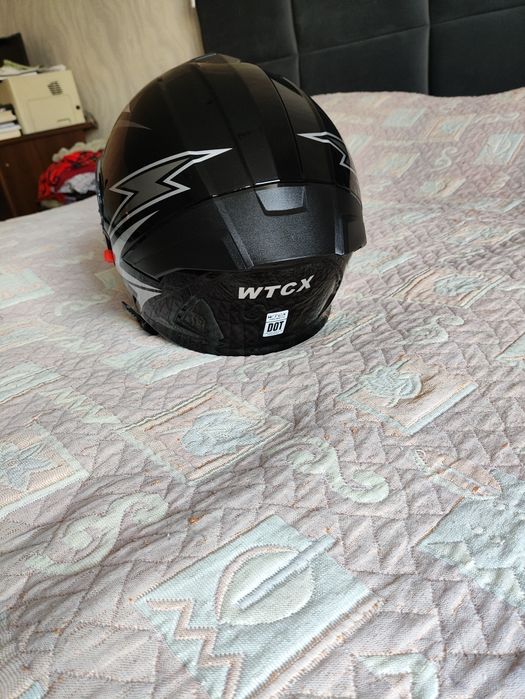 Мотошлем для байкера