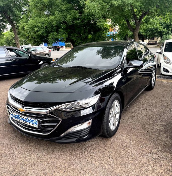 Malibu Premier 2021 Yil Qora Rang Polni Navarot