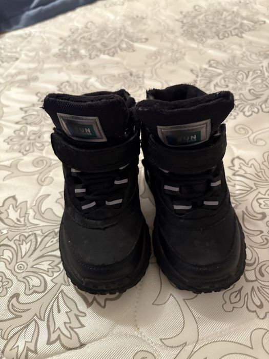 Детские ботинки