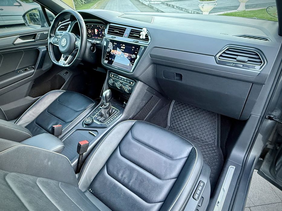 VW Tiguan R-Line 2.0TDI 190 CP 4X4 DSG Full ! Garantie 12 Luni