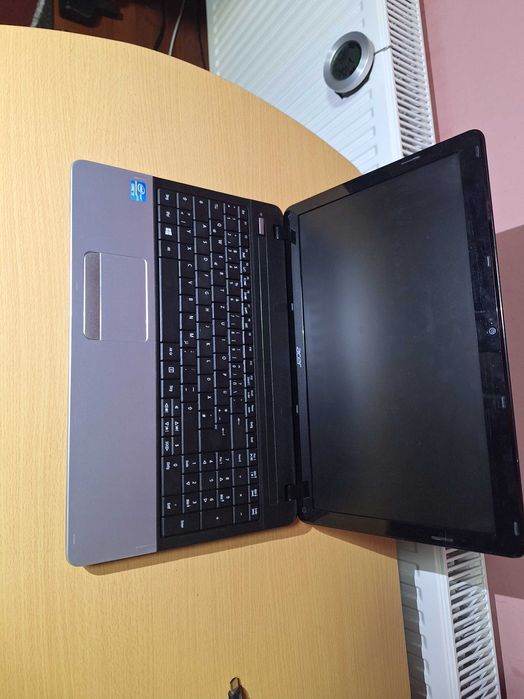 Laptop HP i 3 SI 6 GIGA RAMI
