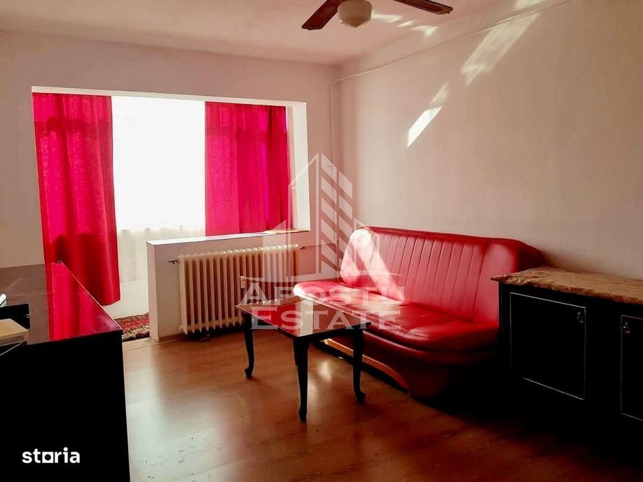Apartament 4 camere, zona Vlaicu