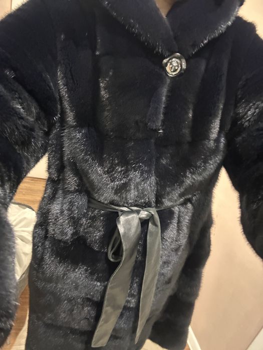 Продам норковую шубу