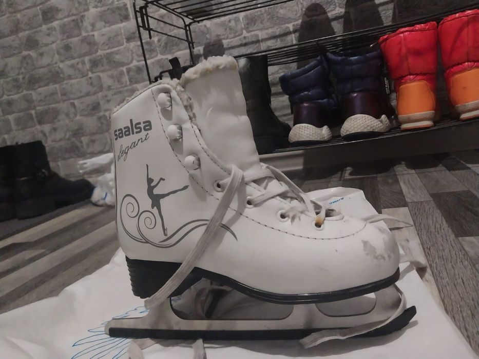 Продам коньки в нормальном состоянии